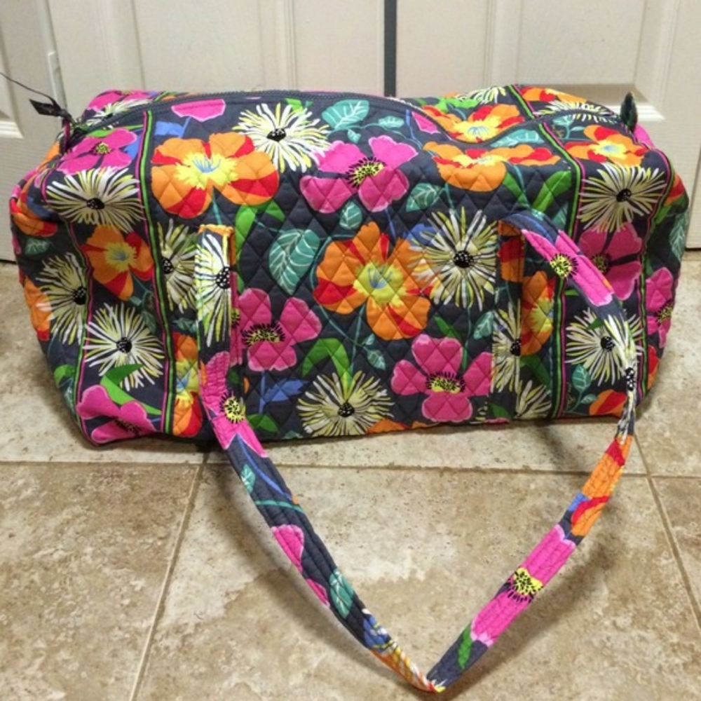 Vera bradley jazzy blooms duffel